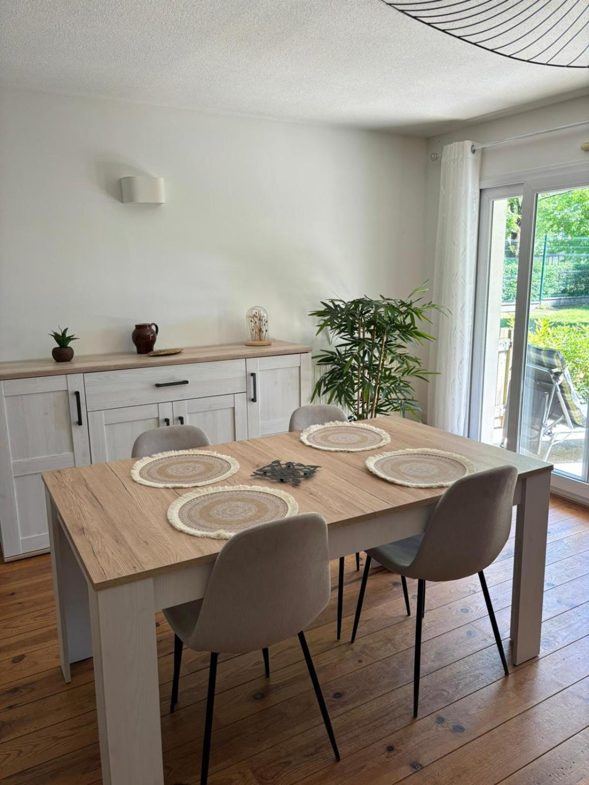 Appartement Spacieux Au Calme Vannes Exteriér fotografie